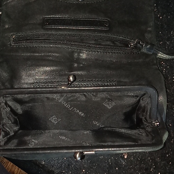 Women's Donald J. Pliner Folding Wallet - Picture 3 of 6